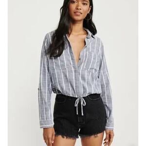Abercrombie & Fitch Blue Striped Chambray Cinched-Hem Button-Down Shirt Size M